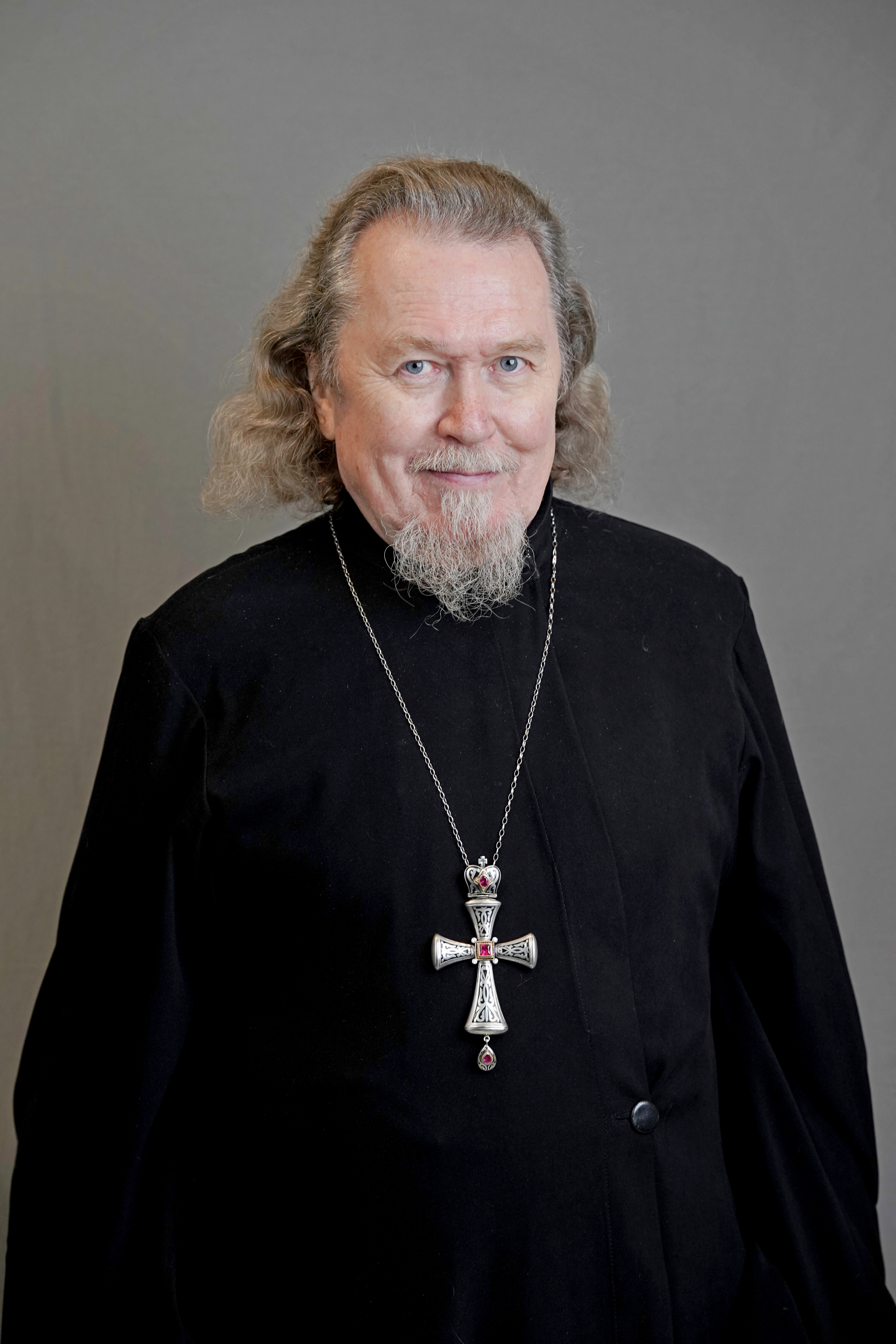 Владимир Артамонов